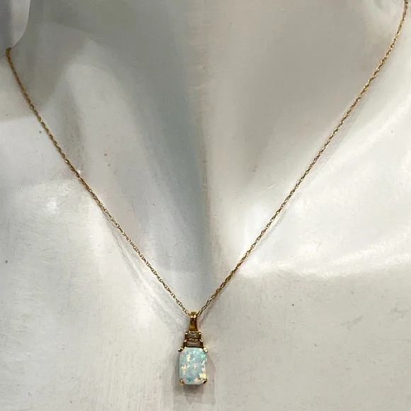 10K Yellow Gold Opal Octagon Pendant Necklace - Picture 3 of 16